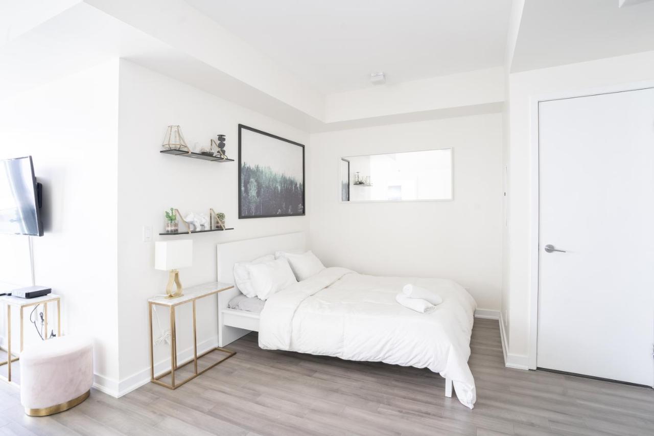 Beautiful Luxurious Modern Condo With Breathtaking Views Toronto Exterior foto